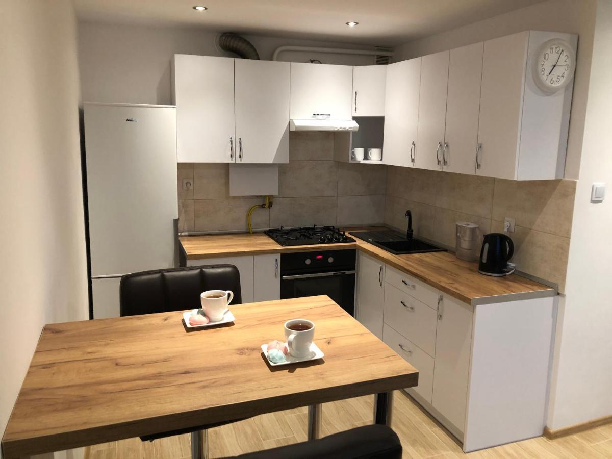 ZamośćApartament Stacja Starowkaアパートメント エクステリア 写真