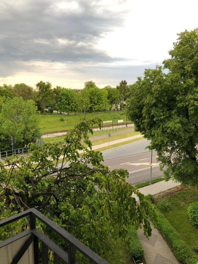 ZamośćApartament Stacja Starowkaアパートメント エクステリア 写真